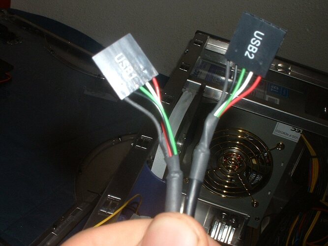 USB2 2xConnectors.JPG